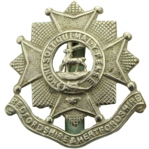 WW2 Bedfordshire and Hertfordshire Regiment Cap Badge