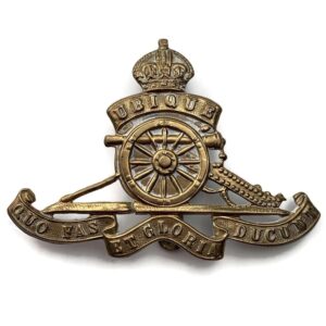 WW1 ECONOMY ISSUE Royal Artillery Regiment NON VOIDED WHEEL Cap Badge
