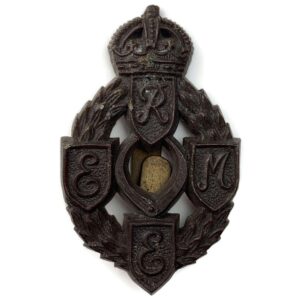 WW2 Royal Electrical & Mechanical Engineers Corps REME PLASTIC Economy Issue Cap Badge