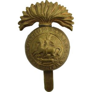 WW1 Northumberland Fusiliers Regiment Cap Badge - FIRST PATTERN