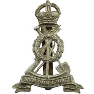 WW2 Royal Pioneer Corps Attached to Armoured Units (WHITE METAL) Cap Badge