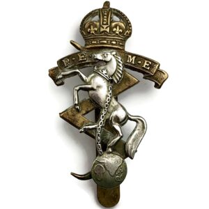 WW2 Royal Electrical & Mechanical Engineers REME Cap Badge - BUTTONS LD B'HAM