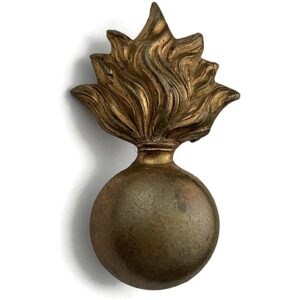 WW1 Royal Welsh Fusiliers Regiment Collar Badge