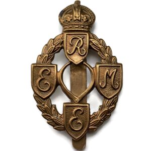 WW2 Royal Electrical & Mechanical Engineers REME Cap Badge - FIRST PATTERN