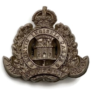 WW2 The Suffolk Regiment PLASTIC Economy Issue Cap Badge