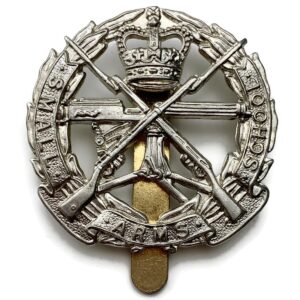 Small Arms School Corps SASC Cap Badge - Queens Crown