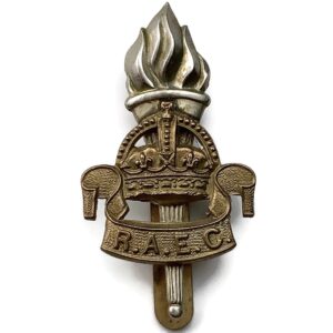 WW2 Royal Army Educational Corps RAEC Cap Badge