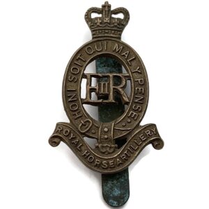 Royal Horse Artillery Regiment METAL Cap Badge - Queens Crown