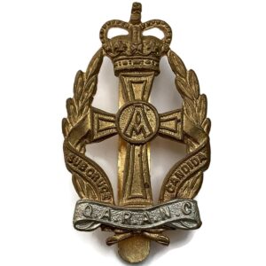 Queen Alexandras Royal Army Nursing Corps QARANC Alexandra's Cap Badge - Queens Crown
