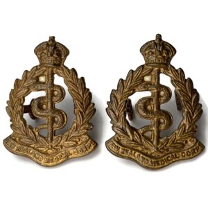 WW1 / WW2 New Zealand Army Medical Corps Royal NZMC Collar Badge PAIR