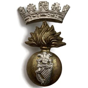 WW2 Royal Irish Fusiliers RIF Regiment Cap Badge - SINGLE CONSTRUCTION