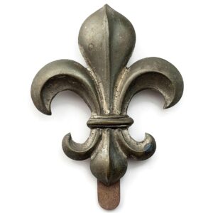 WW2 Manchester Regiment WHITE METAL Cap Badge