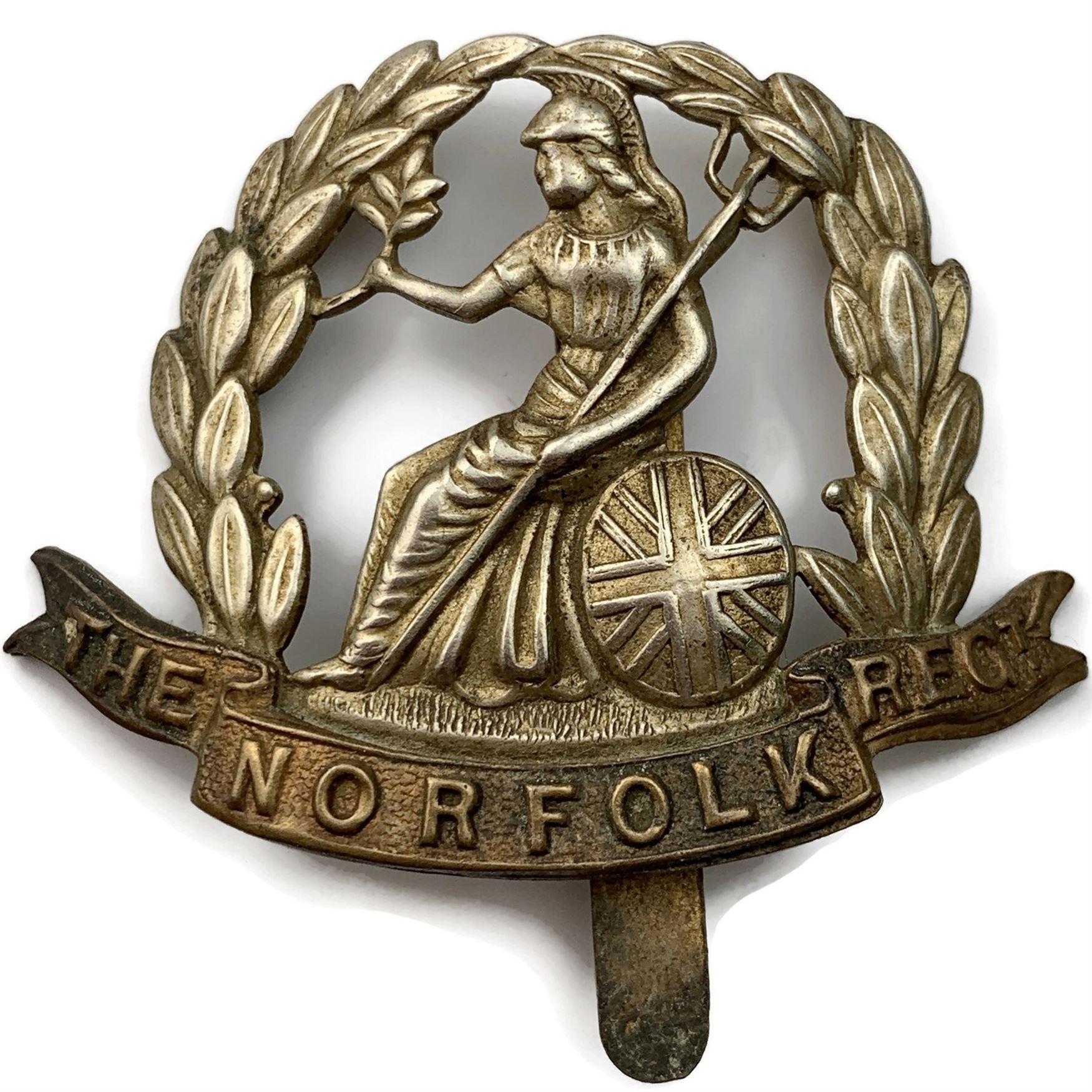WW1 Norfolk Regiment Cap Badge - FIRST PATTERN - British Military Badges