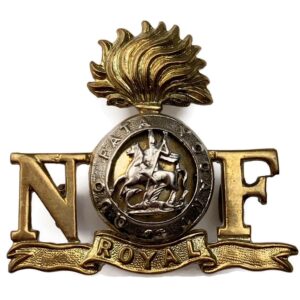 WW2 Royal Northumberland Fusiliers Regiment Officers GILT Shoulder Title