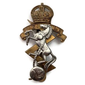 WW2 Royal Electrical & Mechanical Engineers REME Cap Badge GLADMAN NORMAN