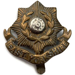 WW1 East Yorkshire Regiment Cap Badge