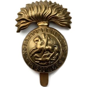WW1 Northumberland Fusiliers Regiment Cap Badge - FIRST PATTERN