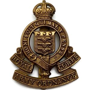 WW2 Royal Army Ordnance Corps RAOC Cap Badge