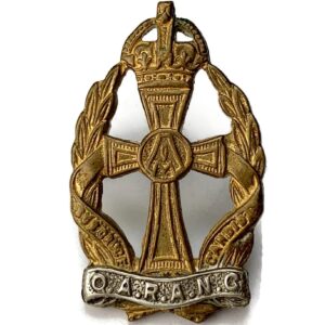 Queen Alexandras Royal Army Nursing Corps QARANC Alexandra's GILT Collar Badge