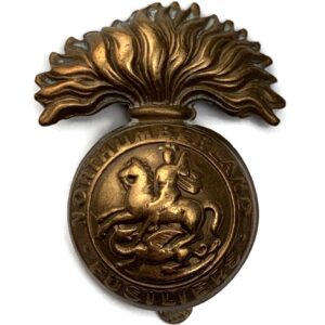 WW1 Northumberland Fusiliers Regiment Cap Badge - FIRST PATTERN