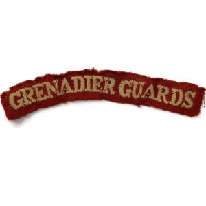 WW2 Grenadier Guards Regiments Cloth Shoulder Title Badge Flash