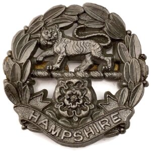 WW2 Hampshire Regiment PLASTIC Economy Issue Cap Badge