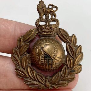 Royal Marines Corps Commandos Cap Badge - Queens Crown