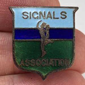 Royal Corps of Signals RCOS Old Comrades Association OCA Lapel Badge