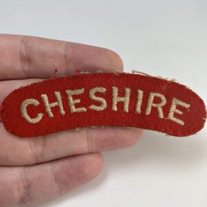 WW2 Cheshire Regiment Cloth Shoulder Title Badge Flash
