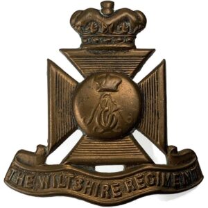 VICTORIAN / EDWARDIAN Wiltshire Regiment Cap Badge - LUGS VERSION