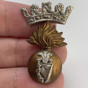 WW2 Royal Irish Fusiliers RIF Regiment Cap Badge