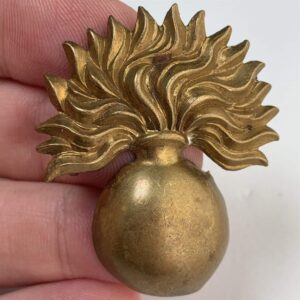 WW2 Grenadier Guards Regiment Cap Badge