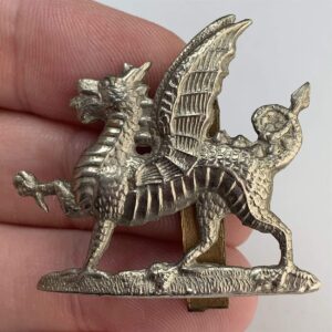 WW1 1st Monmouthshire Regiment WHITE METAL Volunteers Cap Badge