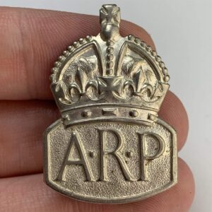 WW2 ARP Warden (Air Raid Precautions) Silver Lapel Badge - LADIES VERSION