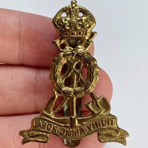 WW2 Royal Pioneer Corps Cap Badge