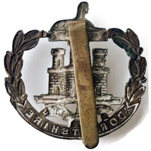 WW1 Dorsetshire (Dorset) Regiment Cap Badge - EARLY WIDE VERSION