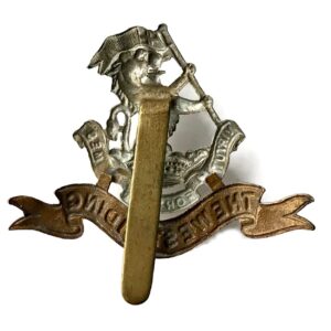 WW2 Duke of Wellingtons West Riding Regiment Cap Badge