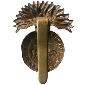 WW1 Northumberland Fusiliers Regiment Cap Badge - FIRST PATTERN
