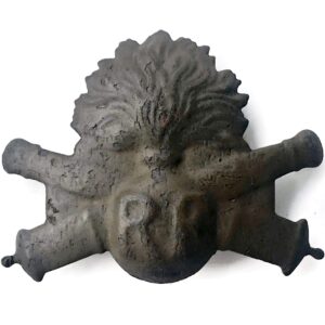 WW1 French Army Artillery Corps M15 Adrian Helmet Cap Badge