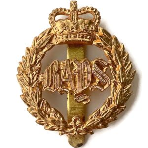2nd Dragoon Guards (Queens Bays) Regiment Cap Badge - Queen's Crown