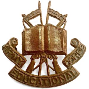 WW1 Army Educational Corps AEC Cap Badge - FIRST PATTERN