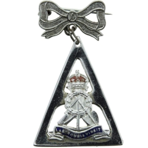 Royal Pioneer Corps Labour Regiment Sweetheart Brooch Badge