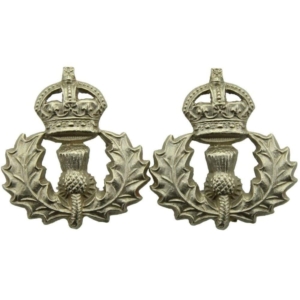 Queens Own Cameron Highlanders Regiment Queen's Scottish Collar Badge PAIR