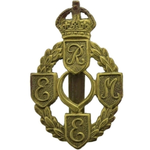 WW2 Royal Electrical & Mechanical Engineers REME Cap Badge - FIRST PATTERN