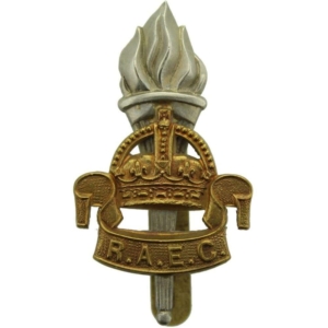 WW2 Royal Army Educational Corps RAEC Cap Badge