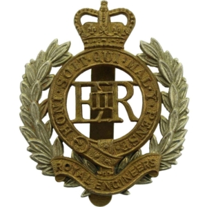 Royal Engineers Corps Cap Badge - Queens Crown