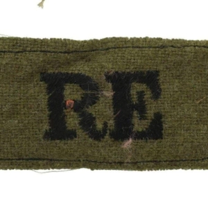 WW2 Royal Engineers Corps Cloth SLIP-ON Shoulder Title Badge Flash