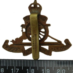 WW2 Royal Artillery Regiment SMALL Cap Badge - DOWLER BIRMINGHAM Makers Mark
