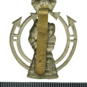 WW2 Royal Armoured Corps RAC Cap Badge - GLADMAN & NORMAN Makers Mark