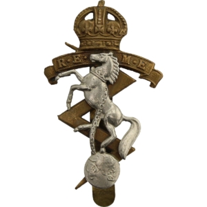 WW2 Royal Electrical & Mechanical Engineers REME Cap Badge - BUTTONS LD B'HAM
